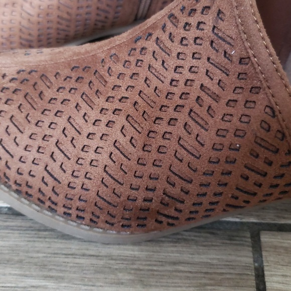Brown Woven Ankle Boots - BRAND NEW - Picture 3 of 4